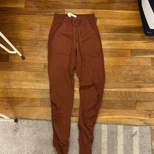 Lululemon joggers